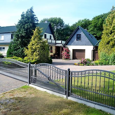 Ferienwohnung 2 Bei Familie Saupe Schaprode Exterior photo